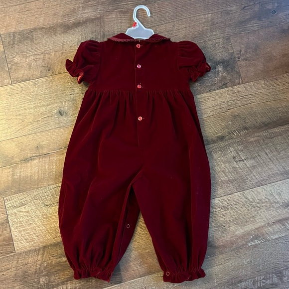 Vintage Baby Togs Smocked Jumpsuit
Romper Bubble Leg Collar Velour Girls 24M - Picture 5 of 15